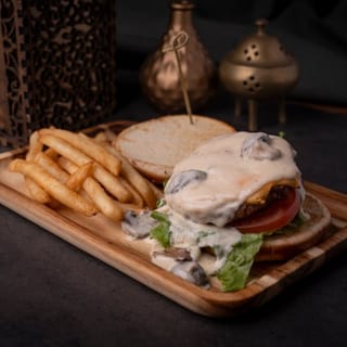 Creamy Mushroom Cheeseburger