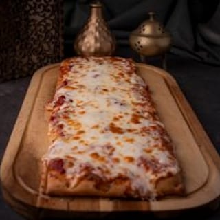 Chicken Alfredo Flatbread Pizza