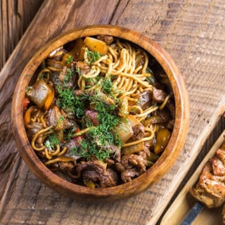 6. Qovurma Lagman Lunch